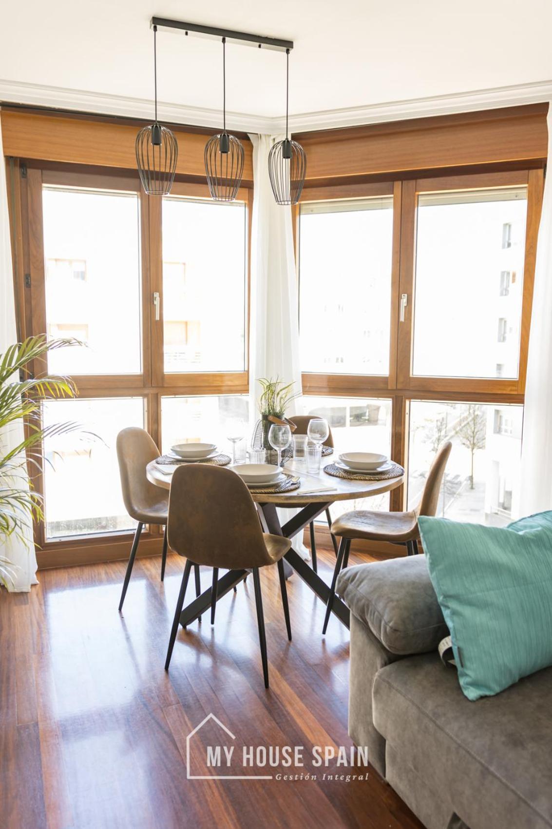 Myhousespain - Playa De Poniente, Con Vistas Al Mar Y Parking Gratuito กิฮอน ภายนอก รูปภาพ