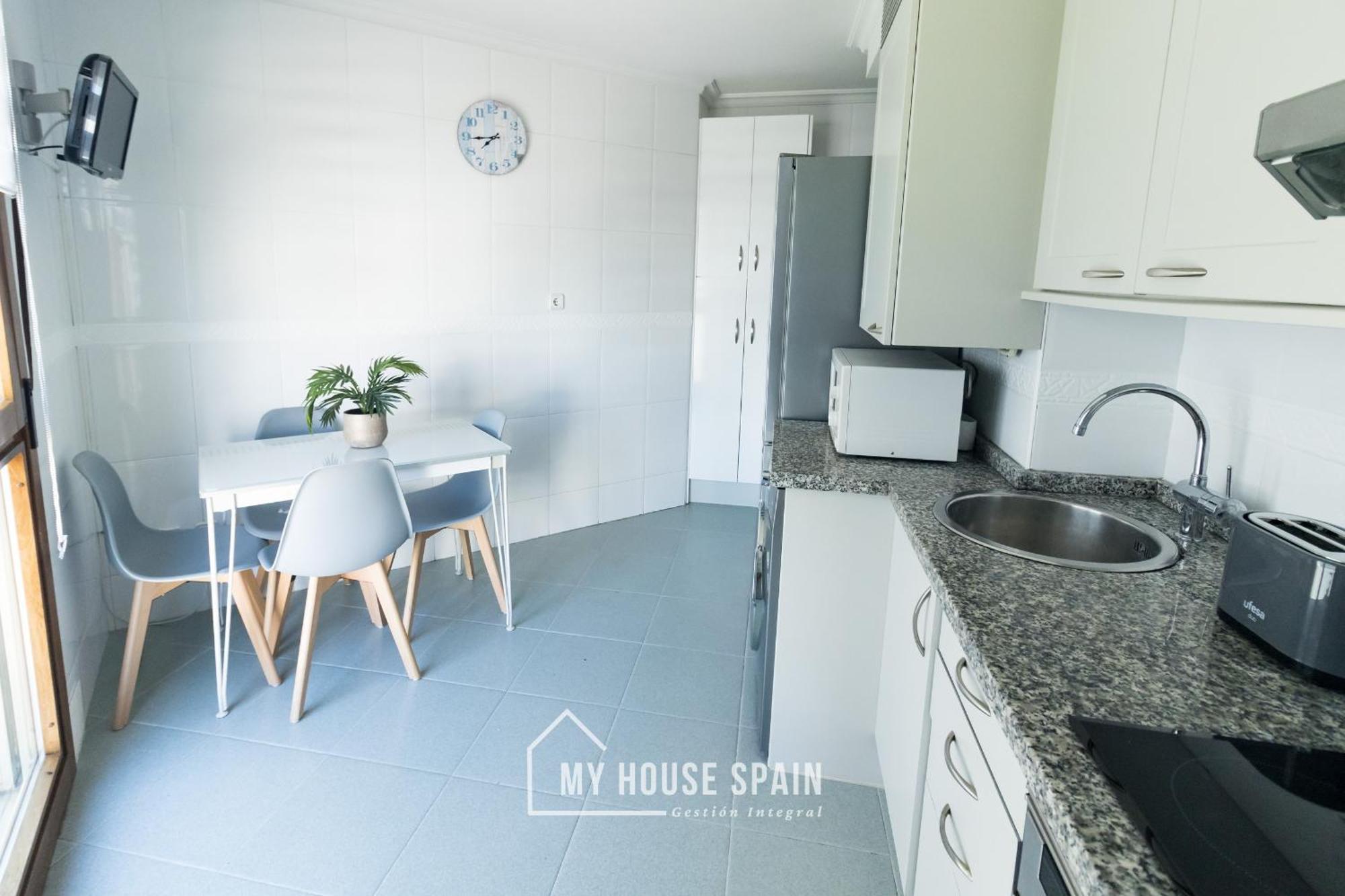 Myhousespain - Playa De Poniente, Con Vistas Al Mar Y Parking Gratuito กิฮอน ภายนอก รูปภาพ