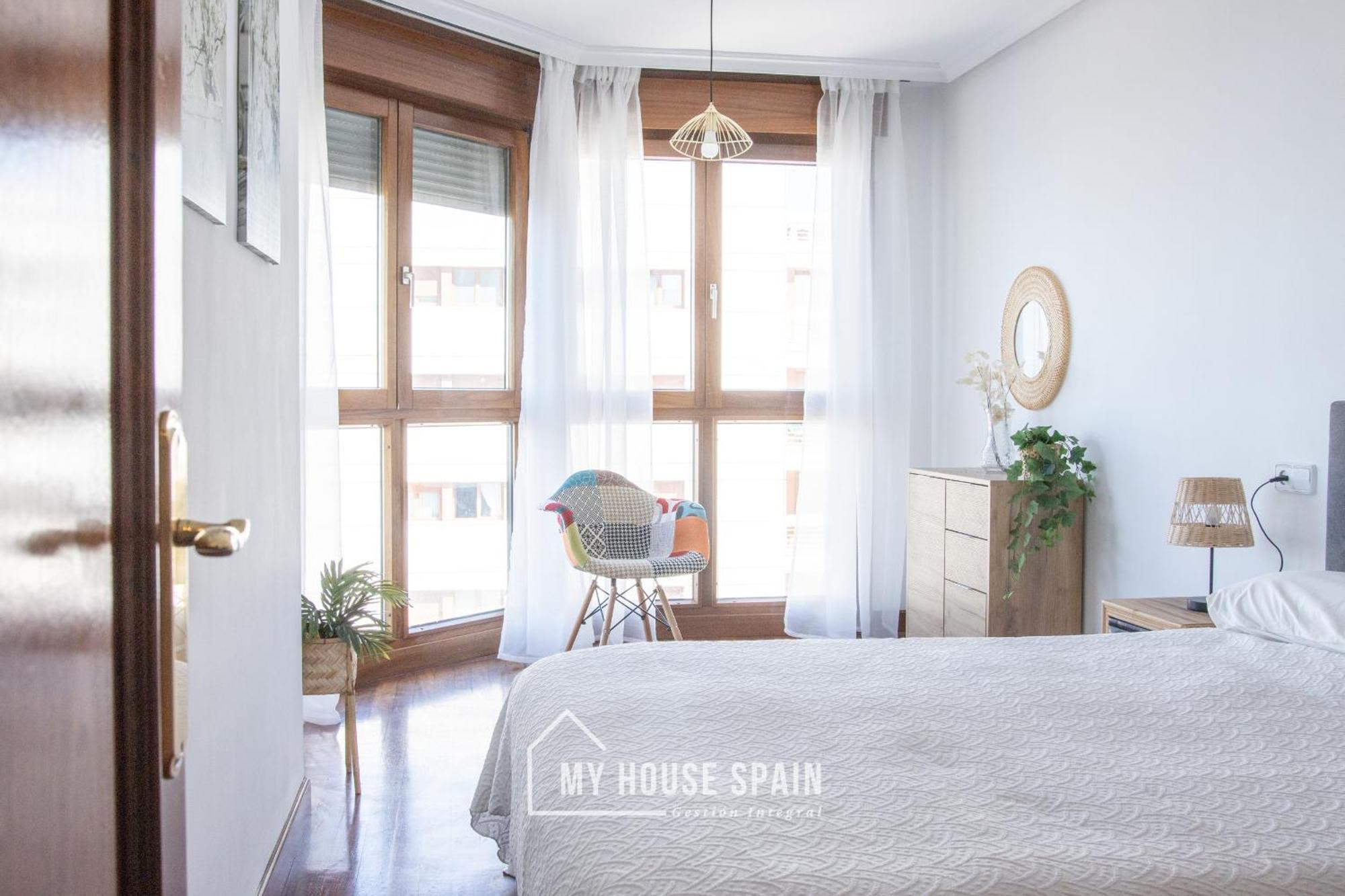 Myhousespain - Playa De Poniente, Con Vistas Al Mar Y Parking Gratuito กิฮอน ภายนอก รูปภาพ