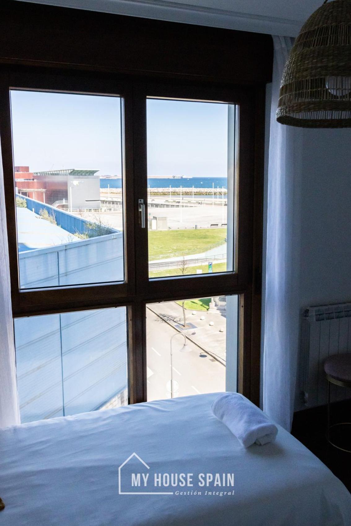 Myhousespain - Playa De Poniente, Con Vistas Al Mar Y Parking Gratuito กิฮอน ภายนอก รูปภาพ