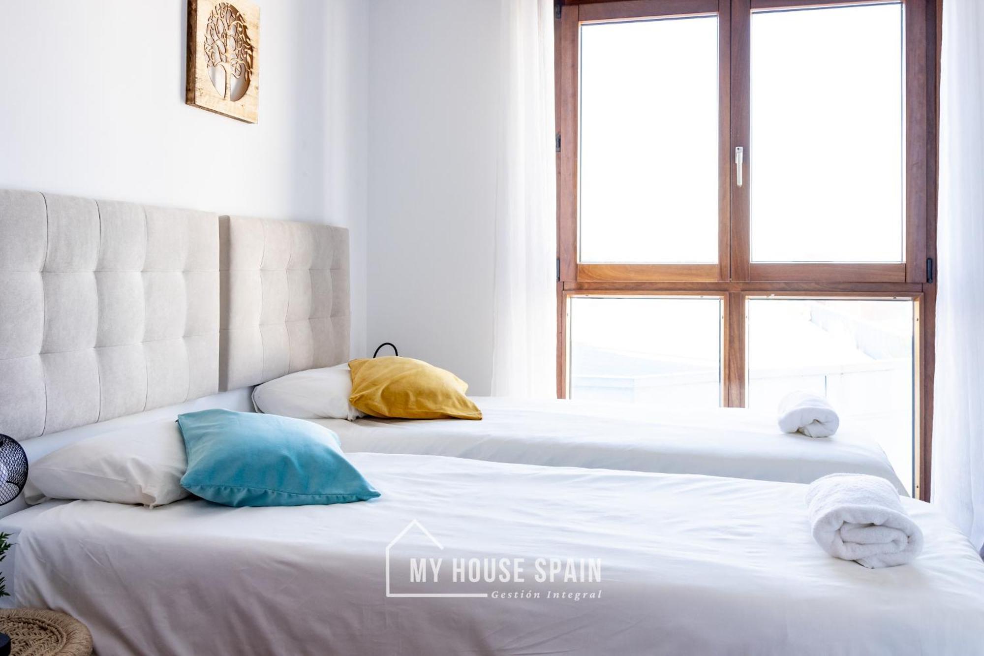Myhousespain - Playa De Poniente, Con Vistas Al Mar Y Parking Gratuito กิฮอน ภายนอก รูปภาพ